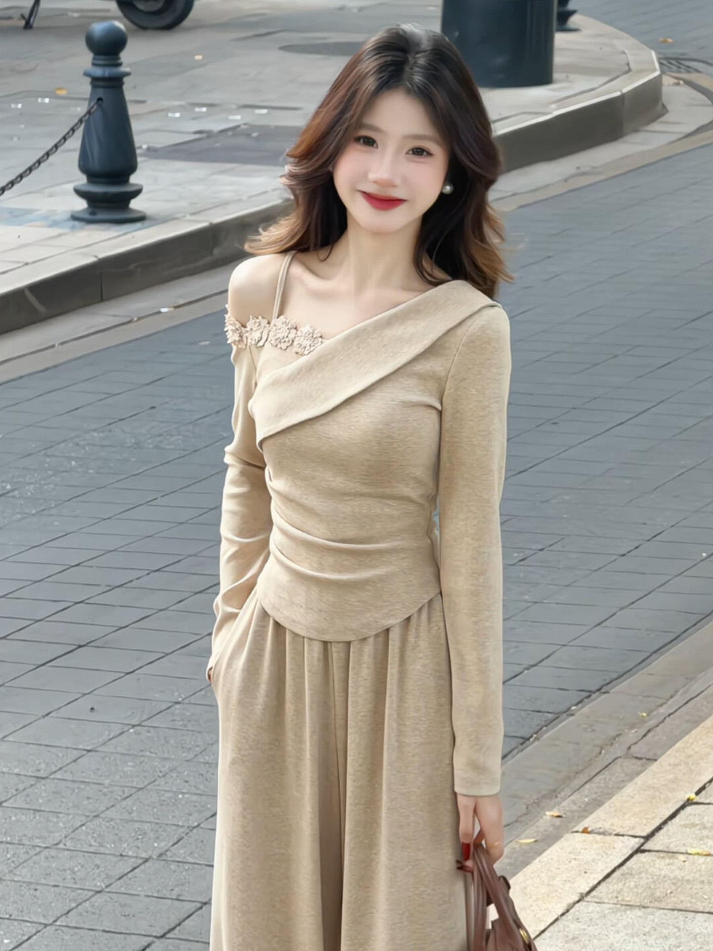 2026 이른 봄 새로운 긴팔 한 부서 몸매 가꾸기 오프숄더 슬림해 보이는 티셔츠 와이드 레그 팬츠 투피스 슈트 여성