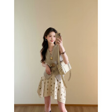 FEMALEPILOT 复古西装收腰马甲背心搭配不规则伞裙半身裙两件套女