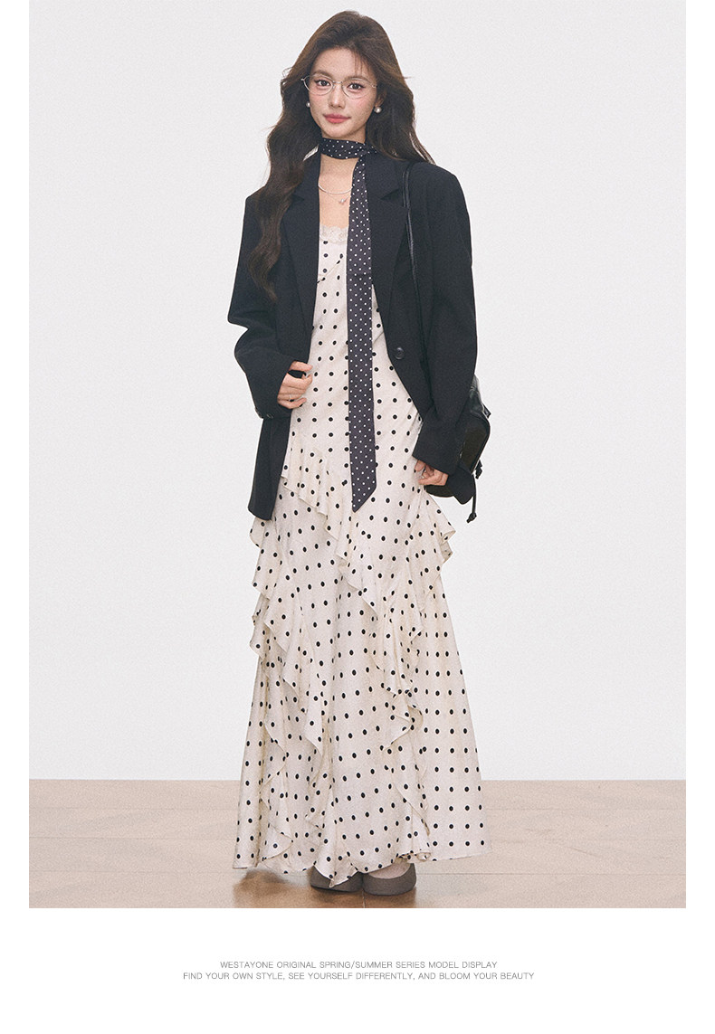 신제품 westayone 도트 무늬 여성 드레스 봄 여름 슬림해 보이는 출퇴근 고급 센스 검정색 정장