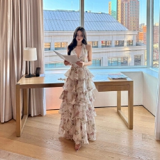 批发For Fay 晨露蔷薇园/法式度假风印花<b class='q'>挂</b><b class='q'>脖</b>雪纺蛋糕长裙女V领<b class='q'>连衣裙</b>