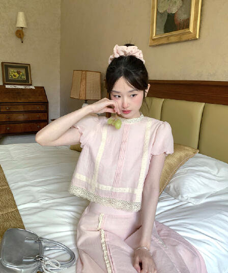 mucha 나무 차 집어 들다 꿈 작 은 상자 달콤한 스타일 레이스 투피스 세트 반팔 맨위 소녀 센스 반신 치마 세트
