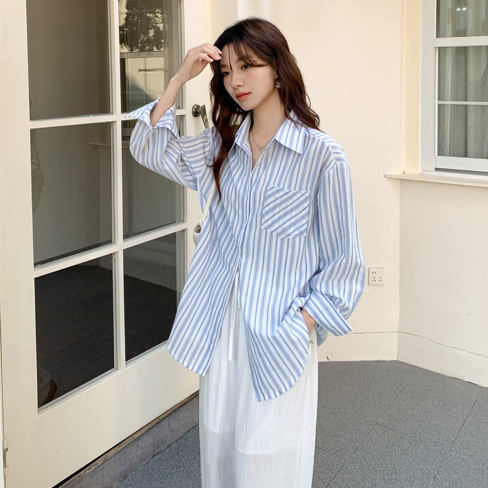 실사 스트라이프 긴팔 여성 셔츠 한 부서 루즈핏 느긋한 작은 대중 외부 가져 가라. 자외선 차단 맨위