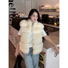 批发环保狐狸毛背毛2025新款皮草外套女背心夹革短款马甲冬季