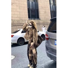 批发云感系列环保狐狸毛皮草<b class='q'>外套女</b>毛绒绒<b class='q'>短</b>皮毛一体女夹克保暖上衣厚