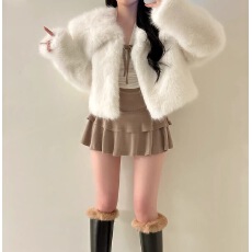 批发<b class='q'>韩国</b>代购2025秋冬新款 ins气质纯欲百搭百搭毛毛<b class='q'>短外套</b>