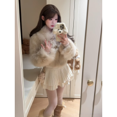 批发Mashi “小奶糕”翻领复古牛角扣毛毛外套千金狐狸毛<b class='q'>皮草</b><b class='q'>海宁</b>短款