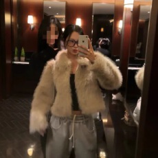 批发Shawne 25s冬新<b class='q'>韩国</b><b class='q'>正品</b><b class='q'>代购</b> 小众翻领温暖毛茸茸短款皮草外套