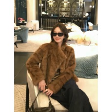 批发老钱中古真兔毛定制纹理毛毛<b class='q'>外套女</b>年轻新短款2026冬季皮草