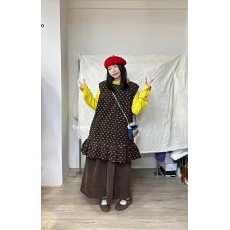 批发韩版荷叶边波点背心连衣裙女秋冬宽松设计感小众高级感外搭短裙子