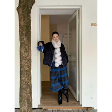 批发韩国2026复古老钱风设计感格纹荷叶边<b class='q'>七分</b>休闲裤毛呢女