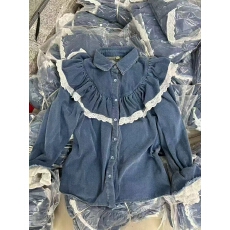 批发DUODUO蕾丝花边荷叶边翻领<b class='q'>牛仔</b><b class='q'>衬衫</b>女装设计感宽松百搭单排扣上衣