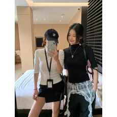 批发黑色半高领中<b class='q'>袖</b><b class='q'>T</b><b class='q'>恤</b>女春秋修身高级感内搭五分<b class='q'>袖</b>短<b class='q'>袖</b>打底衫上衣