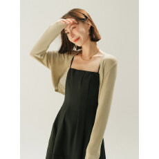 批发薄款长袖<b class='q'>针织</b><b class='q'>开衫</b>女披肩外搭配吊带裙短款空调防晒天丝小坎肩罩衫