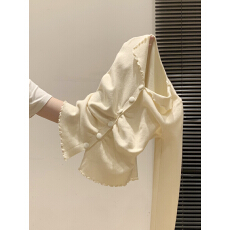 批发杏色翻领木耳边长袖针织开衫女2026年秋季褶皱修身内搭<b class='q'>打底衫</b>上衣