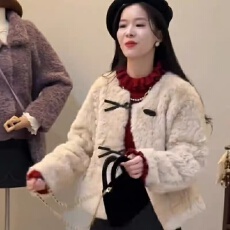 批发皮毛一体羊羔绒外套女2025新款加厚<b class='q'>短款</b>小香风气质高级感名媛上衣