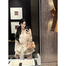 批发法式少女风灯笼袖蕾丝纱飘带<b class='q'>蝴蝶结</b>连衣裙秋季收腰<b class='q'>衬衫</b>短蛋糕裙