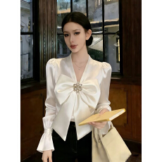 白色衬衫女高级感轻奢减龄洋气重要场合绝美法式小香风蝴蝶结上衣