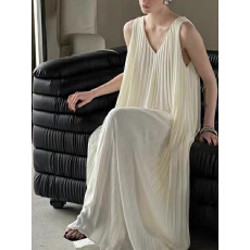 批发26夏新款长裙灵动白月光重工高定立体<b class='q'>百褶</b>雪纺v领中长<b class='q'>连衣裙</b>女夏