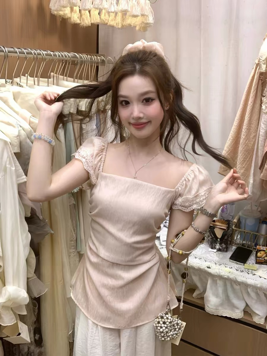 프랑스식 품격 광장 칼라 몸매 가꾸기 슬림해 보이는 작은 셔츠 여성 여름 외국 가스 연령 감소 고유 한 아름다운 자이언트 잘 생긴 셔츠 맨위