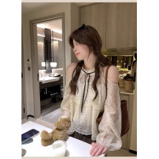 批发PtonUmi早纪春奈 露肩<b class='q'>波点</b><b class='q'>衬衫</b>女巨好看显瘦上衣夏气质温柔娃娃衫