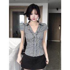 批发法式木耳边短袖<b class='q'>衬衫</b>女夏季蓝色<b class='q'>格子</b><b class='q'>衬衣</b>收腰正肩上衣