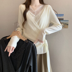 批发实拍 2026秋冬新款<b class='q'>假两件</b>蕾丝拼接<b class='q'>针织衫</b>女大码设计简约百搭上衣