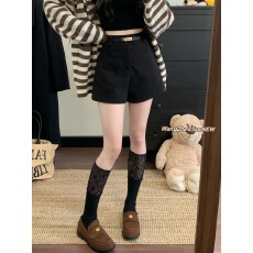 批发实拍实价 秋冬辣妹纯色毛呢A字<b class='q'>短裤</b>高级感显瘦休闲深灰色热裤靴裤