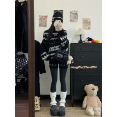 批发实拍实价  费尔岛黑白圣诞毛衣套装冬季新款真知识上短裤两件套