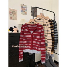 批发实拍实价  设计感撞色条纹拼接假两件长袖针织衫女修身显瘦毛衣