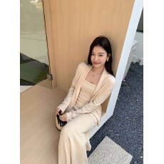 批发EIA一尧简爱日记羊毛针织套装女秋冬慵懒气质温柔三件套装裙