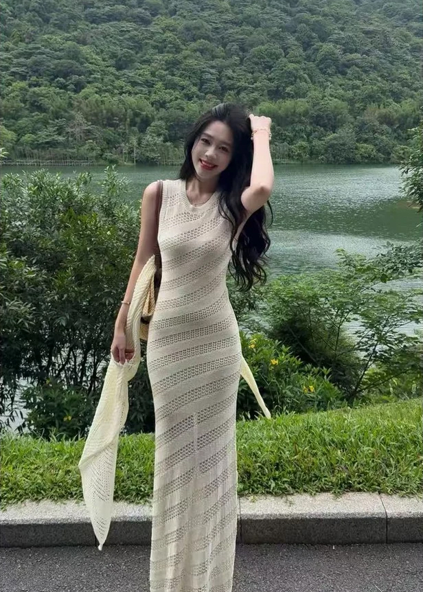 새로운 여름 느긋한 바람 홀로우 아웃 슬림해 보이는 출퇴근 여성 드레스 숄 블라우스 세트