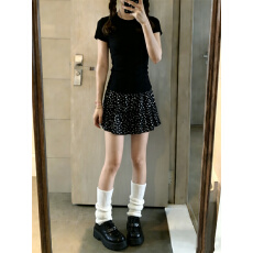 批发实拍短袖T恤＋低腰碎花半身裙女法式防走光显瘦百搭<b class='q'>蓬蓬</b>短<b class='q'>裙套装</b>