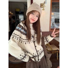 批发【原版质量】<b class='q'>毛衣</b>女冬季宽松杏色高级复古连帽针织开衫外套小上衣