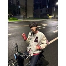 批发港风复古拼接刺绣字母棒球服加厚夹棉女秋冬季新款小众情侣外套潮