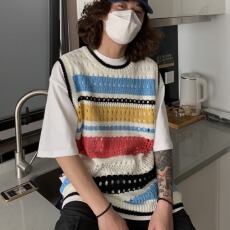 批发大码港风复古彩色条纹镂空针织背心男夏季宽松无袖砍肩上衣