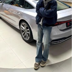 批发美式复古cleanfit牛仔裤男春秋新款高街<b class='q'>潮</b>牌穿搭浅蓝色弯刀微喇裤