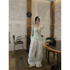 批发广州质量 <b class='q'>韩版</b>纯欲风V领薄款罩衫T恤女2025年小众纯色时尚上衣