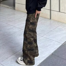 批发美式高街迷彩工装裤<b class='q'>男</b>秋季复古弯刀<b class='q'>牛仔裤</b>修身显瘦小众设计感裤子