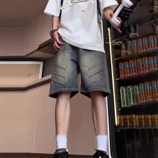 批发美式设计感褶皱牛仔短裤男夏季款高街阔腿五分<b class='q'>裤子</b>复古直筒中裤