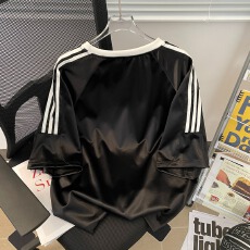 批发2026夏季新品美式复古插肩袖织带拼接字母印花宽松圆领短袖情侣装