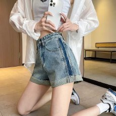 批发夏季2026新款<b class='q'>牛仔</b><b class='q'>短裤</b>女高腰显瘦宽松直筒<b class='q'>卷</b><b class='q'>边</b>大码A字型阔腿热裤