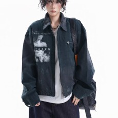 批发2026美式复古人物印花做旧水洗工装<b class='q'>外套</b>男女秋季宽松翻领夹克潮