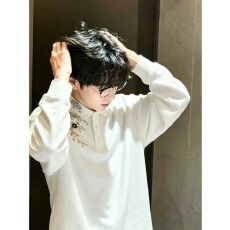 批发新中式金枝梅花刺绣长袖<b class='q'>t</b><b class='q'>恤</b>男秋季潮牌高级感重磅正肩polo领卫衣