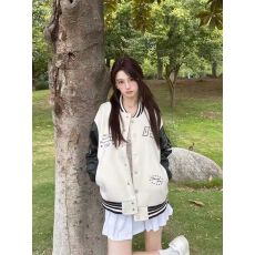 批发2025复古街头棒球服钉珠刺绣外套女秋季新款宽松休闲百搭夹克女