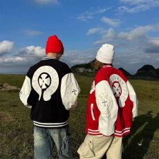 批发美式<b class='q'>街头</b>重磅十字架拼皮刺绣钢标棒球服男女宽松夹克外套潮春秋款