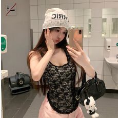 批发2026新款春季高级感蕾丝吊带背心女设计感小众显瘦内搭打底上衣