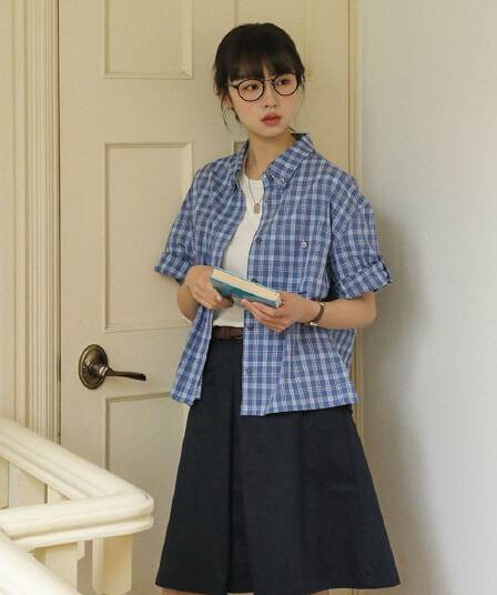 일본식 레트로 블루 격자 무늬 셔츠 반팔 여성 여름 2026 새로운 다용도 루즈핏 오픈 가디건 자외선 차단 외출용 셔츠