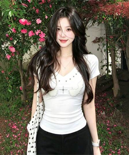 순면 아메리칸 버드 나무 못 자수 V넥 반팔 티셔츠 여성 여름 새로운 몸매 가꾸기 슬림해 보이는 핫걸 디자인 센스 맨위 트렌디