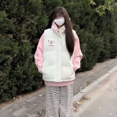 批发可退换（高品质手塞棉加厚）冬季马甲带门禁棉服印花棉衣面包服女