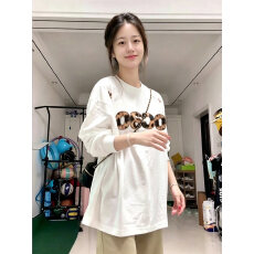 批发原版做法纯棉200克21支食毛+手感印花宽松打底手袖束口<b class='q'>长袖</b><b class='q'>T</b><b class='q'>恤</b>女